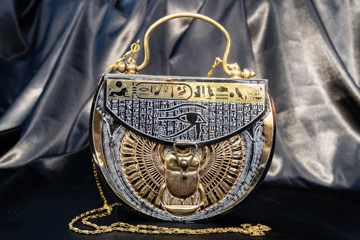 Zeina - Handmade Bag, close-up front view